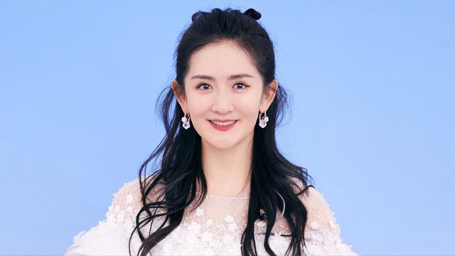 吴昕官宣新综艺，《快本》停播后，没想到除了何炅，是她最先冒头