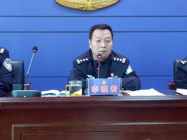 襄州中国公安部门交警部门举行制度化稽查提示女学