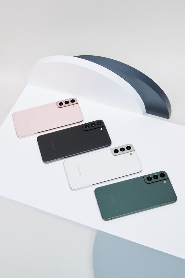 弱光环境拍照成像依旧清晰，三星Galaxy S22系列手机拥有卓越品质