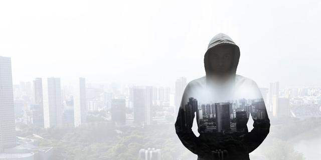 吃里扒外的玩意儿；新时代的叛徒——阿里云