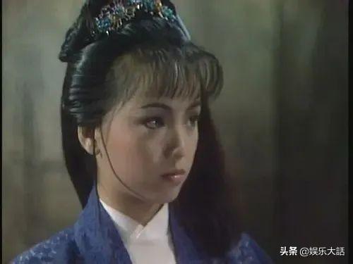 求别再硬演周芷若了！有人出尘脱俗，有人却噘嘴瞪眼“毁经典”