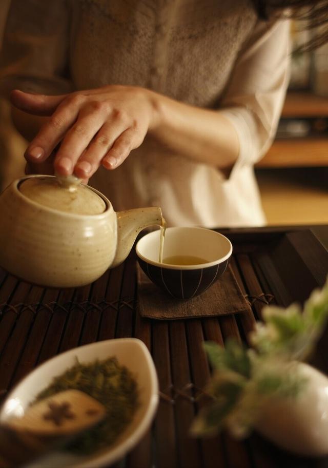 正常情况人一天喝多少茶合适？老茶客：事关喝茶，这3件事要知道