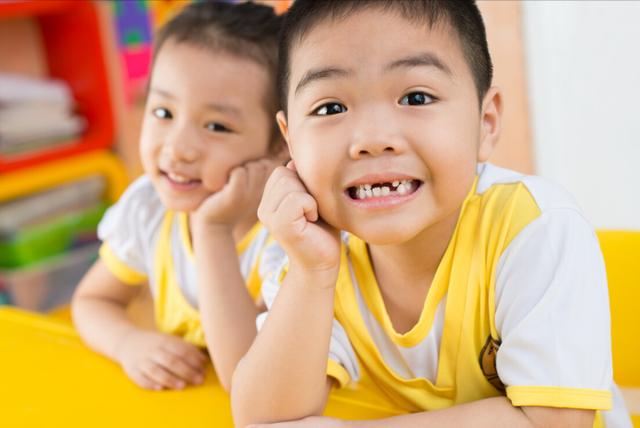 小孩子牙齿矫正的最佳时间，不能错过了