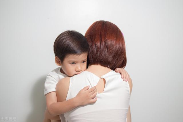 孩子一到晚上就怕黑？了解孩子怕黑的原因，帮孩子远离黑暗