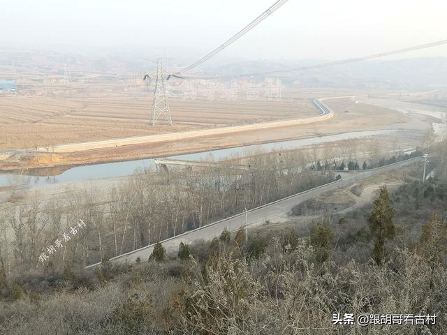 千年前奴隸皇帝石勒的兵營，如今的山西古村，我去看了一座奇塔