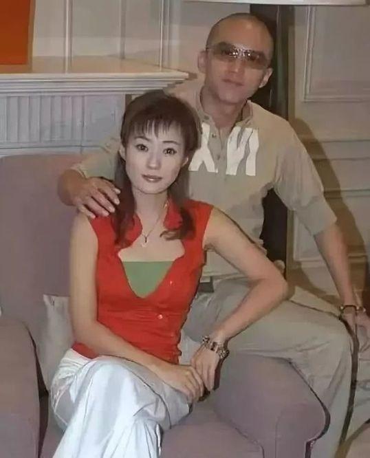 邓超：把丈母娘当成亲妈孝顺，街头混子改邪归正，登上人生巅峰
