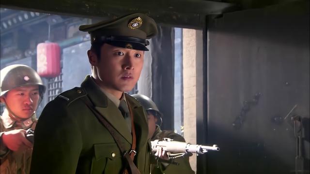电影南征北战上映时，有人问李仙洲：影片中的李军长是你吗