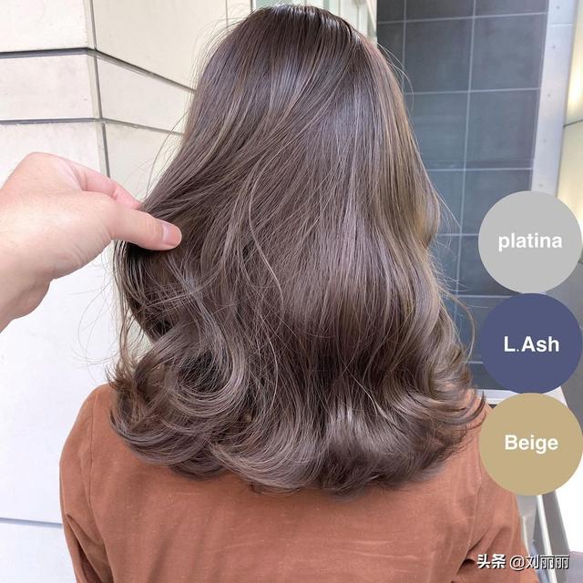 好看的发尾烫短发图片（短发发尾烫图片）