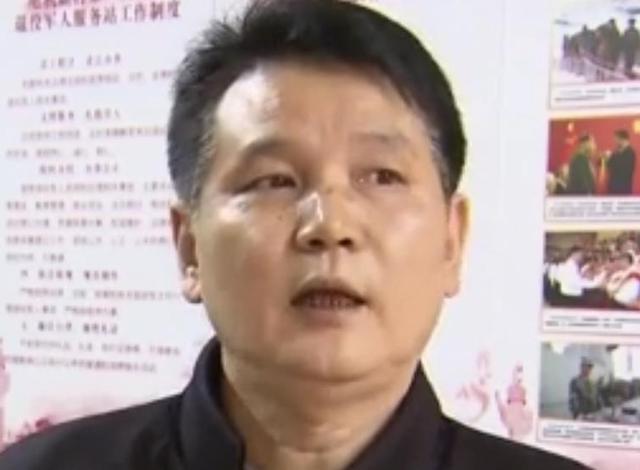 丈夫去世5年，妻子不知情却照样取养老金，警方调查发现其中原委