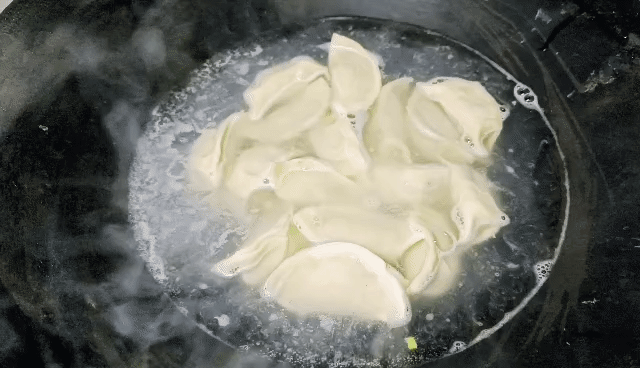 元旦吃什么传统食物 元旦吃什么传统食物（元旦吃什么传统食物250个字） 生活
