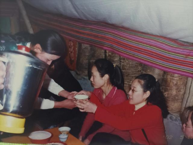 西行遊記之六：塔爾寺的喇嘛以及蒙古包的家訪不一樣的體驗