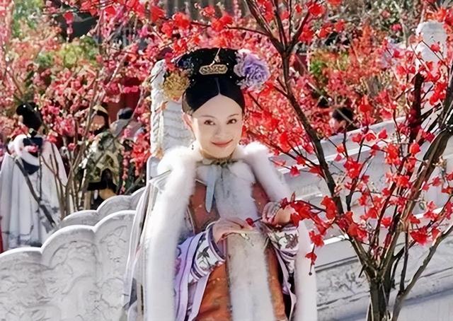 甄嬛传：眉庄葬礼上浣碧一个行为，让甄嬛一下子起了灭了她的心思