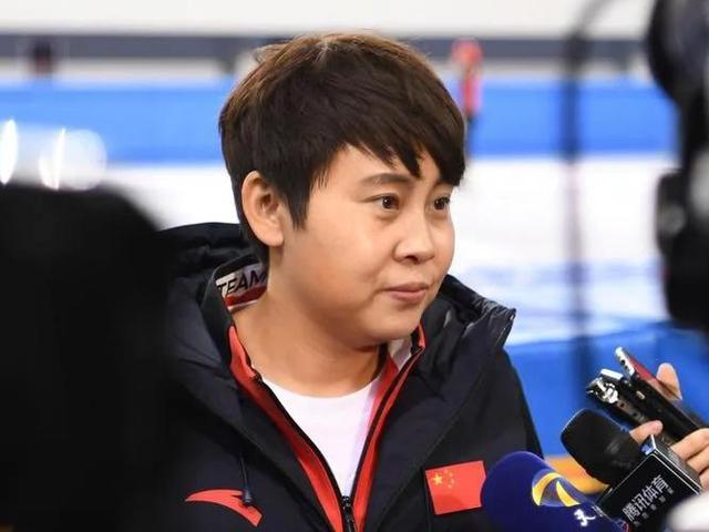 生涯共获得77块金牌，解说火出圈的王濛，为何三次被国家队开除？