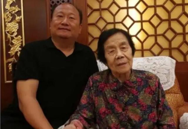 朱琦去世后10天，88岁的朱德才被告知，沉默许久后：你们这样不对