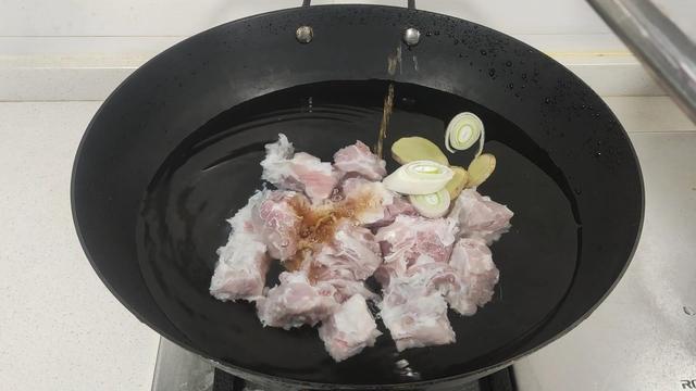 炖排骨