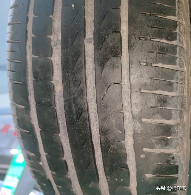 奔驰glk350价格(奔驰glk350报价)