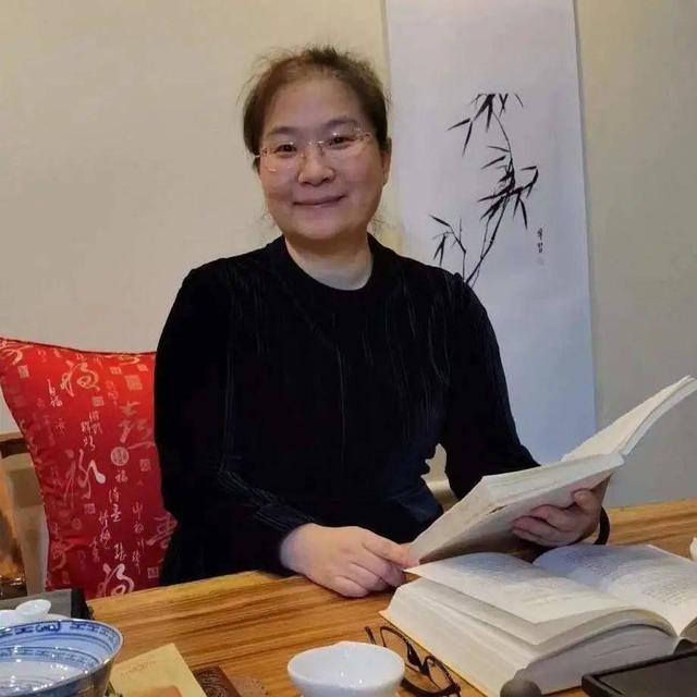 徐州工程机械展郝纯纯