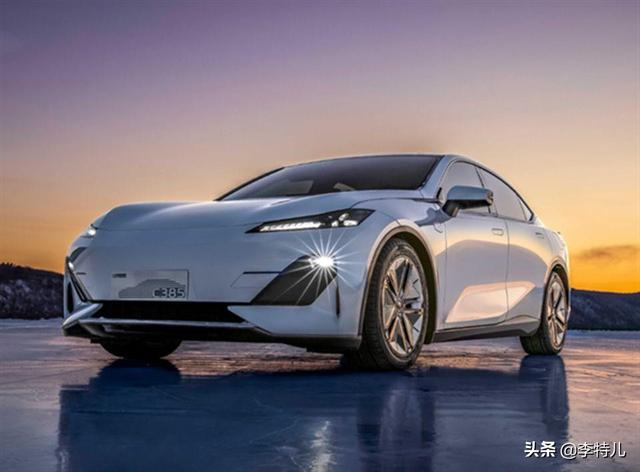 中国首款量产氢燃料车来了，3分钟快补续航700公里，将二季度上市
