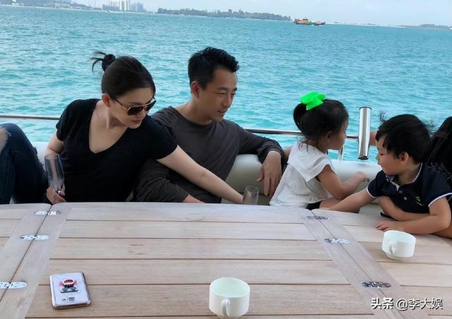 汪小菲小s口水战升级，绝不允许孩子叫具俊晔爸爸，s妈偏向前女婿