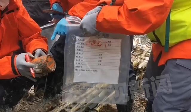 东航MU5735搜救，飞机残骸深入地下20米也不用挖掘机，究竟为何？