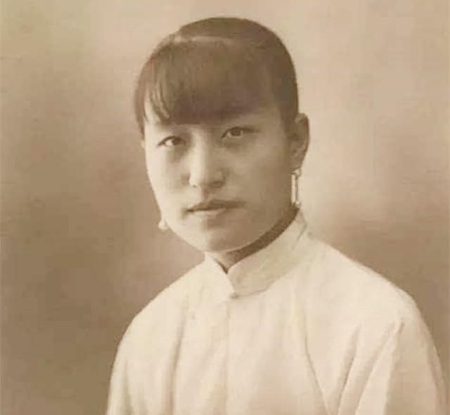 为何蒋氏后人不愿再从政了？蒋友柏：别叫我蒋四代