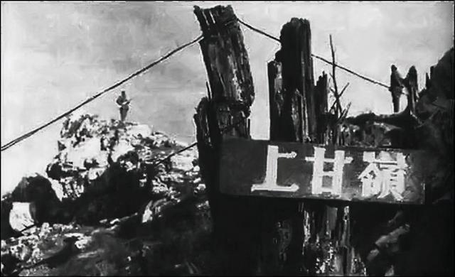 1986年记者偶遇跛脚老汉，看到家中旧照：这不是彭德怀和贺龙吗？