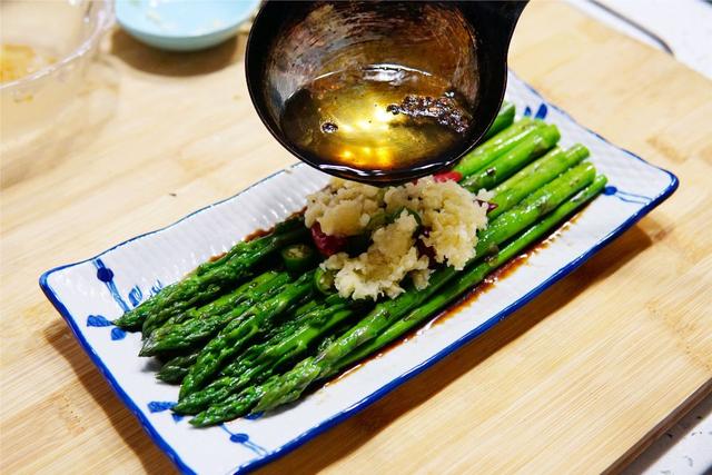 春天，建议中老年人：多吃10种“天然高叶酸”食材，早吃早受益