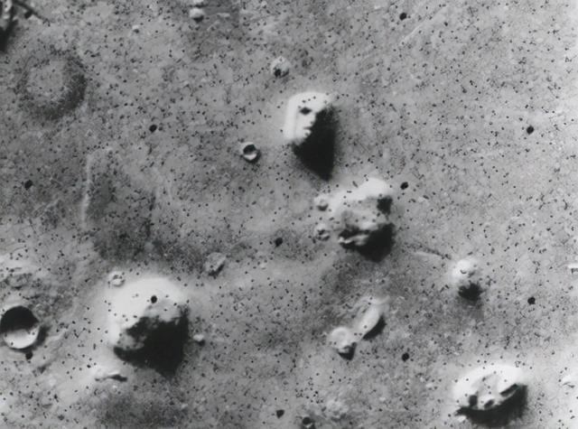 宇宙中任何生命的本质或均具有复杂性