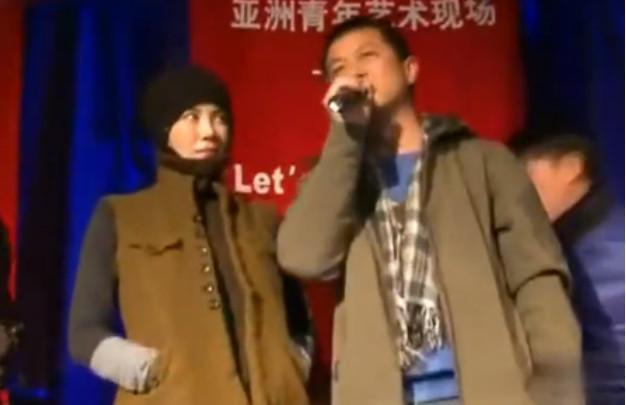 51岁李亚鹏再当爸！王菲“满脸的嫌弃”成全了老李“双重的幸福”