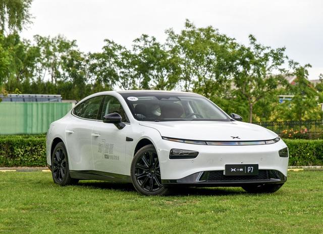 11月新能源轿车排行：Model 3跌破万辆，比亚迪秦破3万，崛起了？