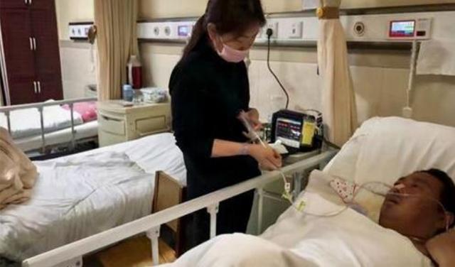 河南女孩承诺：谁救我父亲就嫁谁！40万医疗费到手后，她嫁了吗？