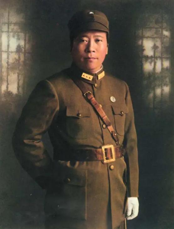 1949年耗时3个月，杨虎城遗体被找到，邓小平要求：换个好棺材