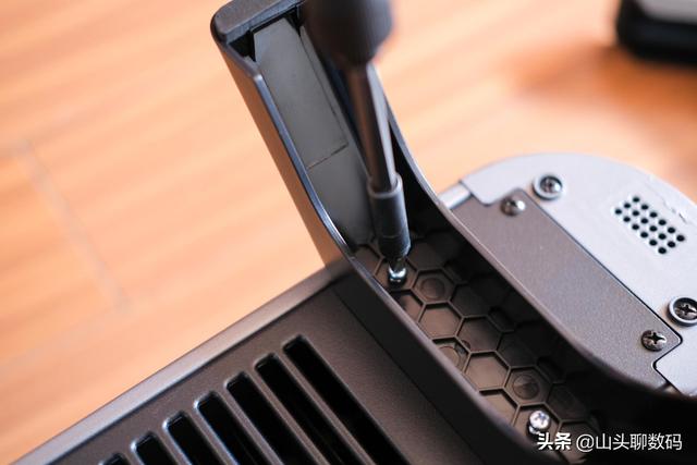 石墨烯5秒速热，带蒸汽加湿，云米AI踢脚线电暖器开箱