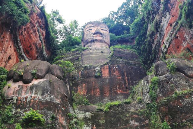 推薦國內的十大世界級美景，個個都是超乎尋常的美景，此生必去