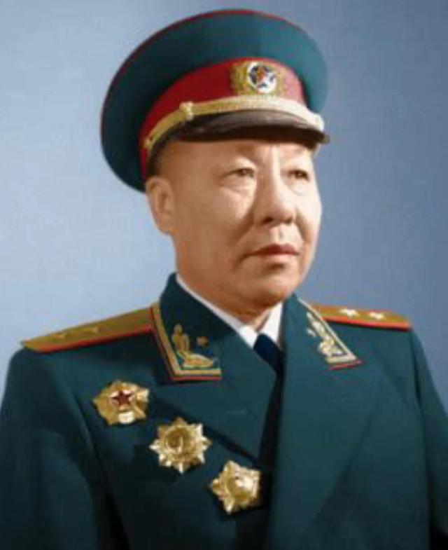 1955年首次授衔，177名中将时任职务简述，附各自戎装照片