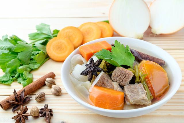 养生：吃饭理清顺序更重要，饭前喝汤，不用医生开药方