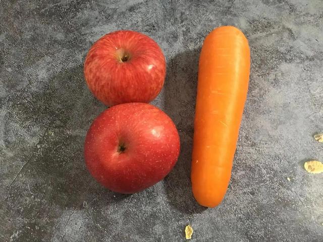 春天，苹果和胡萝卜煮一锅，作用太厉害了，解决了很多女人的烦恼