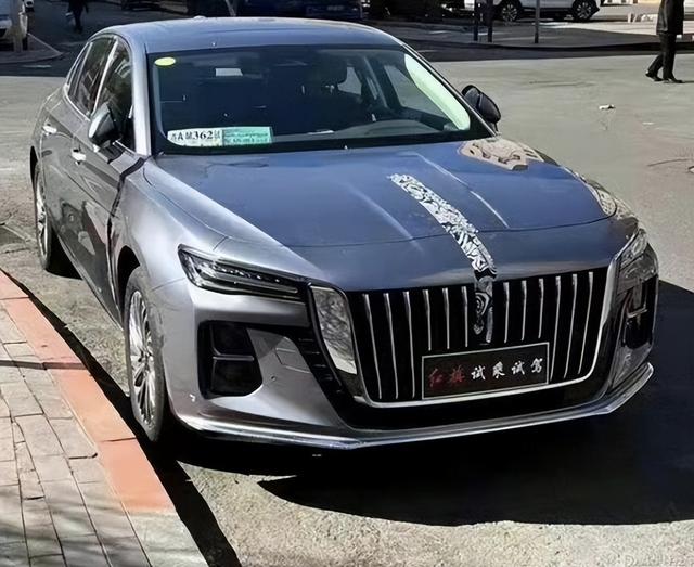 买车的再等等，将上市3款新车，比亚迪护卫舰07、全新红旗H5入围