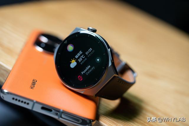 华为 WATCH GT3 Pro 上手：这就是智能手表颜值天花板？