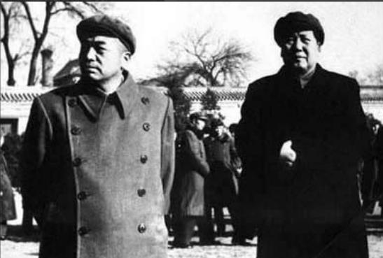 51年毛主席与周世钊见面，聊起抗美援朝，周：岸英去世怪彭老总吗