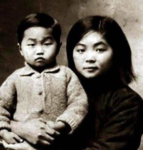陈赓去世31年后，妻子傅涯前往台湾，下飞机后：不知道该上哪辆车