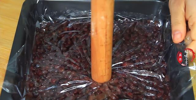 立夏后重在养心，建议多吃“5红菜，3红果”，保护血管，健康过夏