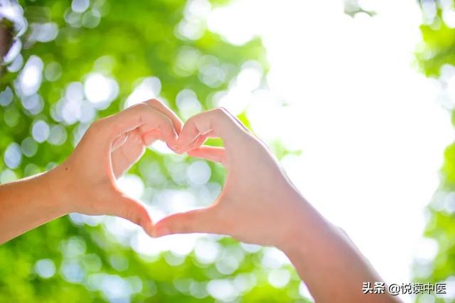 青筋、隆起、结节……手上出现这些情况代表什么