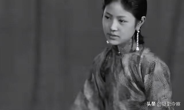 1954年，黑龙江一男子在妻子被害后，竟与杀妻凶手同床共枕52天