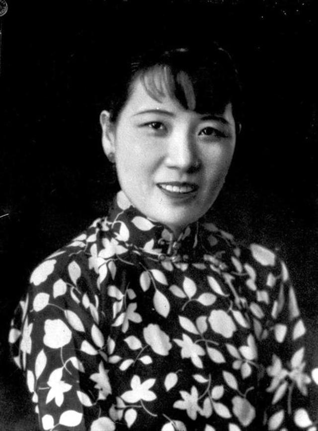蒋介石生前留下9份遗嘱，为何宋美龄看到第9份遗嘱后，愤而离开？