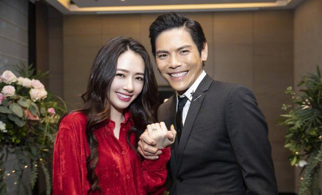 有种“整容”叫郭碧婷结婚，老公向佐变化不大，她却像换个人