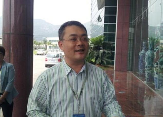 北大教授：曹晖该接班了吧？曹德旺摆摆手：不行，“地头蛇”太多