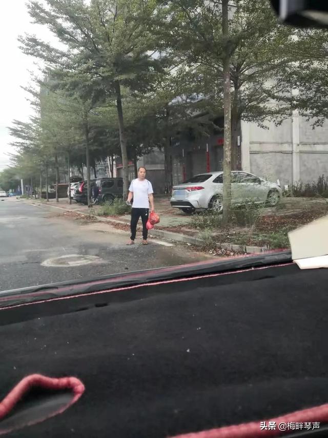 滴滴司机：乘客执意要取消订单，给我现金