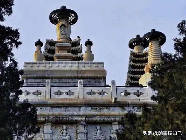 北京香山碧雲寺賞梅花