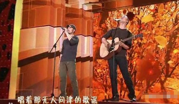 旭日阳刚的“狼狈”：当时代抛弃王旭的时候，连一声招呼都没有打